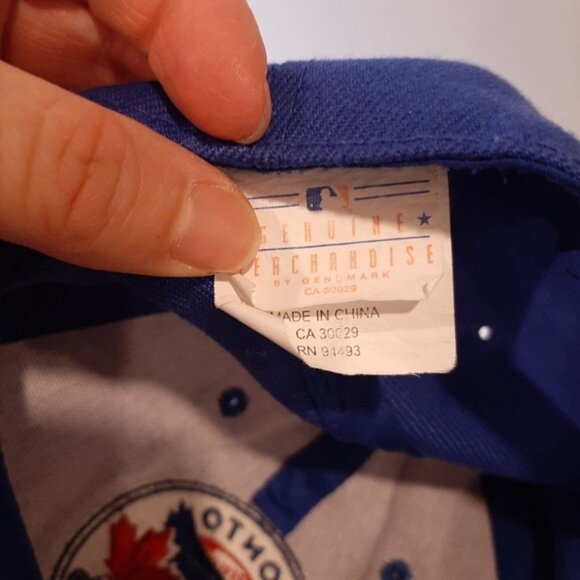 Bundle Of Sports Hats Beanie Baseball Cap NHL MLB Toronto Maple Leafs Blue Jays - Picture 8 of 12